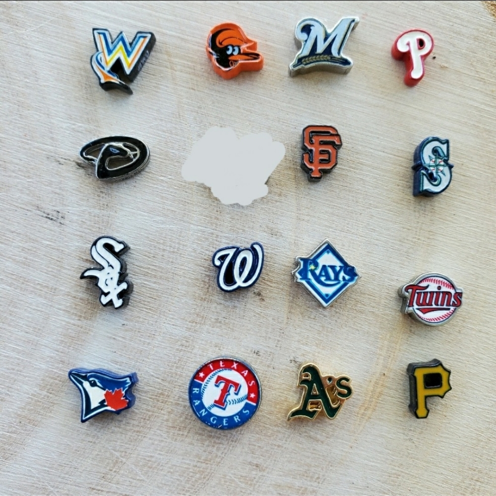 Origami Owl authentic MLB Baseball Charms